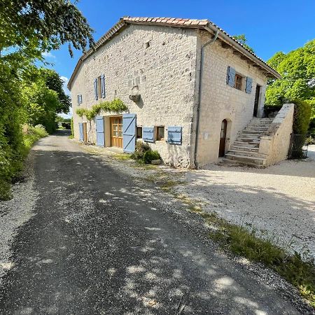 Bed & Breakfast Elisabeth Saint-Matre Bagian luar foto